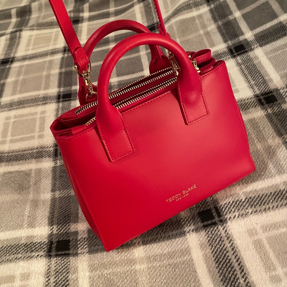 Teddy Blake Bella Vitello Handbag ❤️
